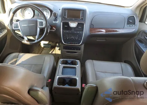 2011 Chrysler Town & Country Touring L z USA, uszkodzony, nr VIN 2A4RR8DGXBR746350